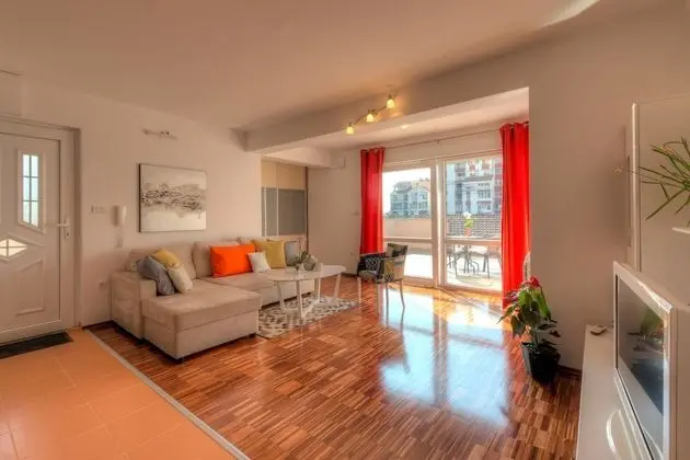 Luxury Apart Daire, 1 Yatak Odası, Teras, Bahçeli