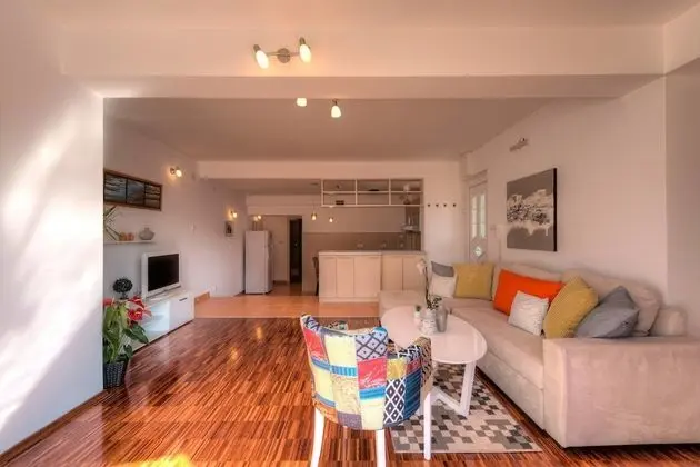 Luxury Apart Daire, 1 Yatak Odası, Teras, Bahçeli