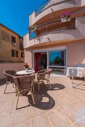 Luxury Apart Daire, 1 Yatak Odası, Teras, Bahçeli