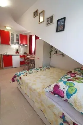 Stüdyo (Standard Studio Apartment)