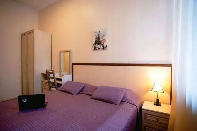 Comfort Tek Büyük Yataklı Oda