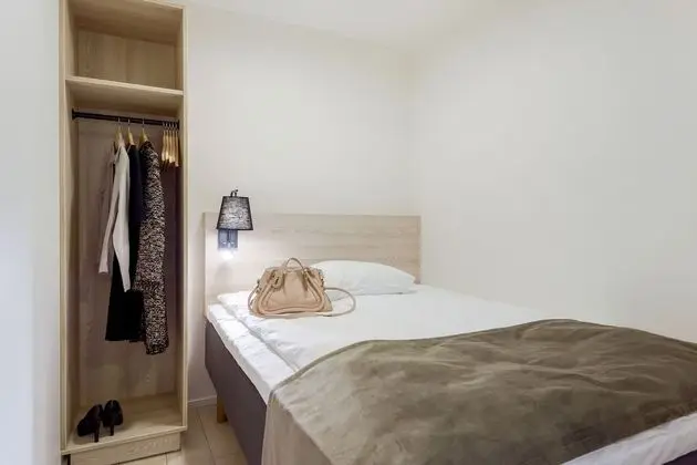 Standard Apart Daire, 2 Yatak Odası, Balkon, Bahçeli