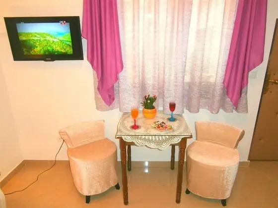 Premium Tek Büyük Yataklı Oda