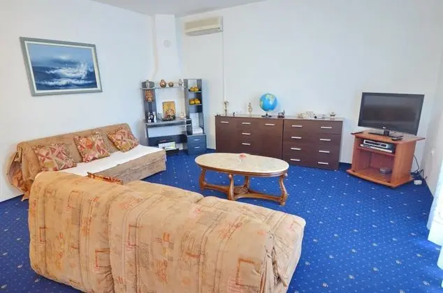 Classic Apart Daire, Deniz Manzaralı