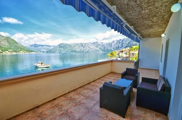 Classic Apart Daire, Deniz Manzaralı