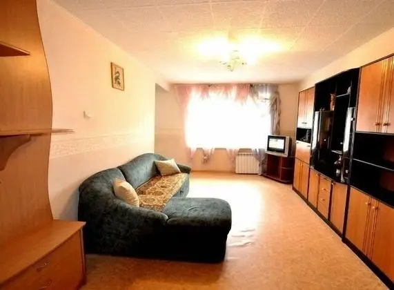 Apart Daire, 3 Yatak Odası (69 Sotsialisticheskiy Avenue)