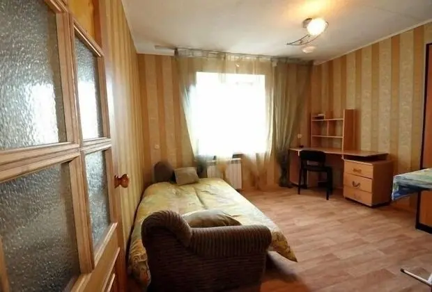 Apart Daire, 3 Yatak Odası (69 Sotsialisticheskiy Avenue)