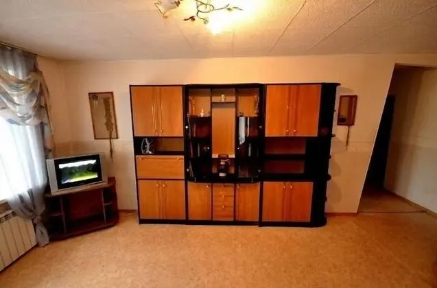 Apart Daire, 3 Yatak Odası (69 Sotsialisticheskiy Avenue)