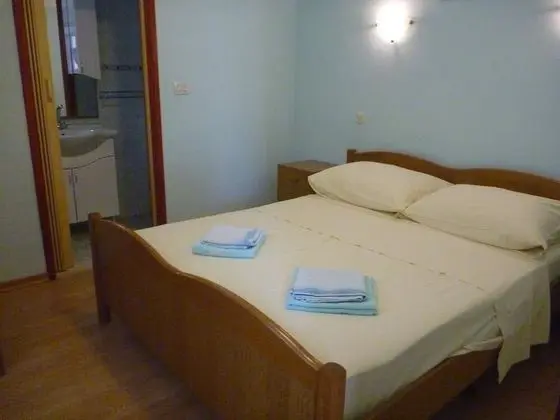 Apart Daire, 1 Çift Kişilik Yatak ve Çekyat