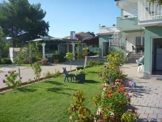 Apart Daire, 1 Çift Kişilik Yatak ve Çekyat