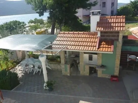 Apart Daire, 1 Çift Kişilik Yatak ve Çekyat