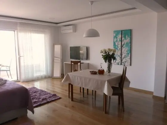 Deluxe Stüdyo