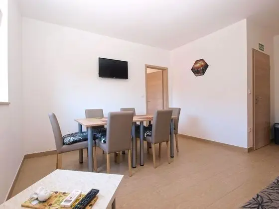 Apart Daire, 2 Yatak Odası (1480/13826)