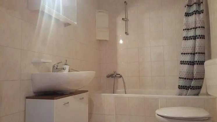 Apart Daire, 2 Yatak Odası, 2 Banyolu (2)