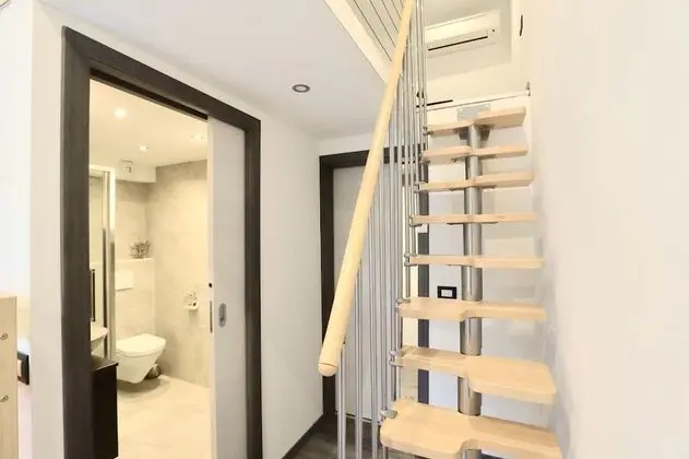 Exclusive Apart Daire, 4 Yatak Odası, Teras, Plaj Manzaralı (Sofia)