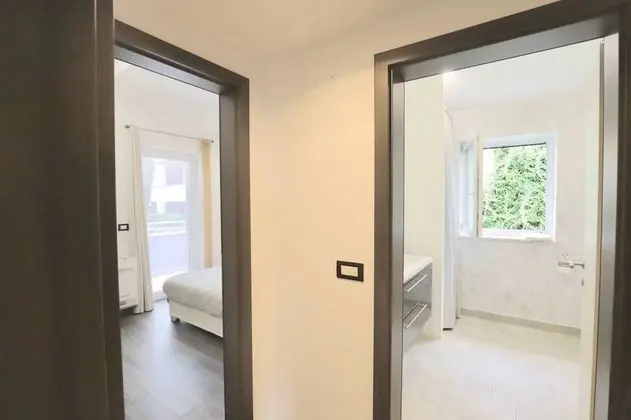 Exclusive Apart Daire, 4 Yatak Odası, Teras, Plaj Manzaralı (Sofia)