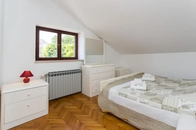 Apart Daire (Two-Bedroom Apartment with Balcony)