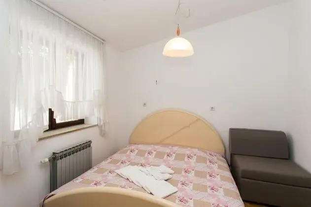 Apart Daire (Two-Bedroom Apartment with Balcony)