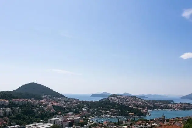 Apart Daire (Two-Bedroom Apartment with Balcony)