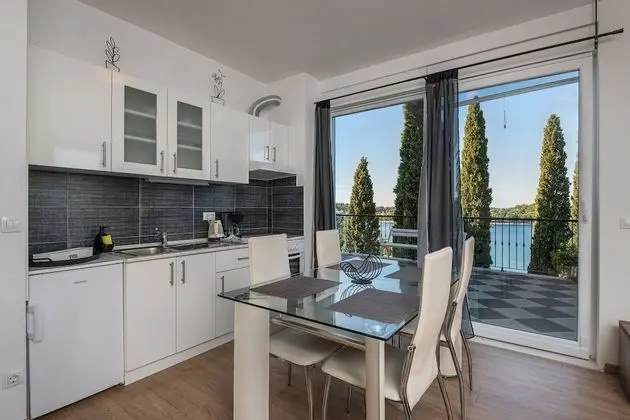 Comfort Apart Daire, 1 Yatak Odası, Balkon, Deniz Manzaralı (ground floor)