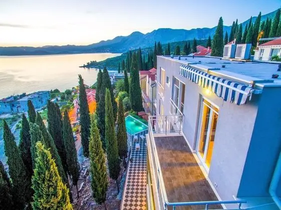 Deluxe Çatı Katı Süiti (Penthouse), 3 Yatak Odası, Teras, Deniz Manzaralı