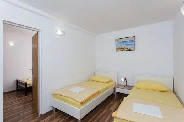 Apartment, 2 Bedrooms, Shared Terrace, Sea View