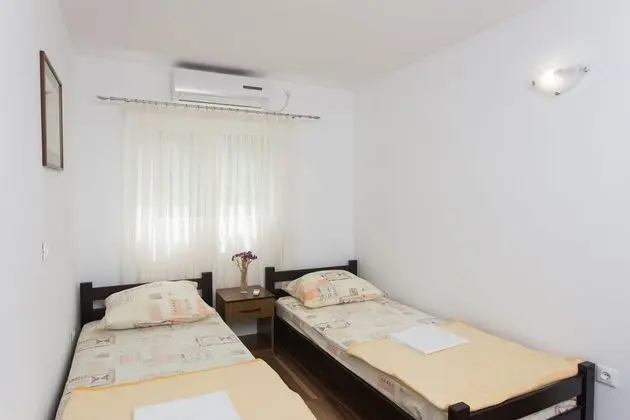 Apartment, 2 Bedrooms, Shared Terrace, Sea View