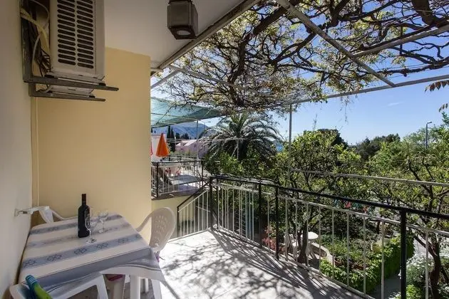 Deluxe Apart Daire, 1 Yatak Odası, Balkon, Bahçe Manzaralı