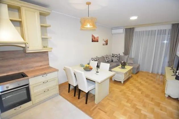 Apart Daire, 1 Yatak Odası, Teras, Deniz Manzaralı