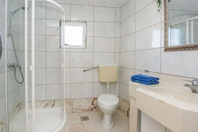 Family Apartment (A2)