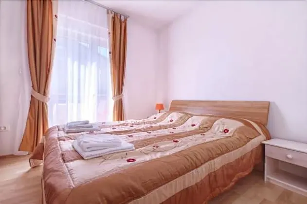 Apart Daire, 2 Yatak Odası (927/2177)