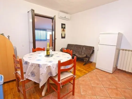 Apart Daire, 2 Yatak Odası (929/2200)