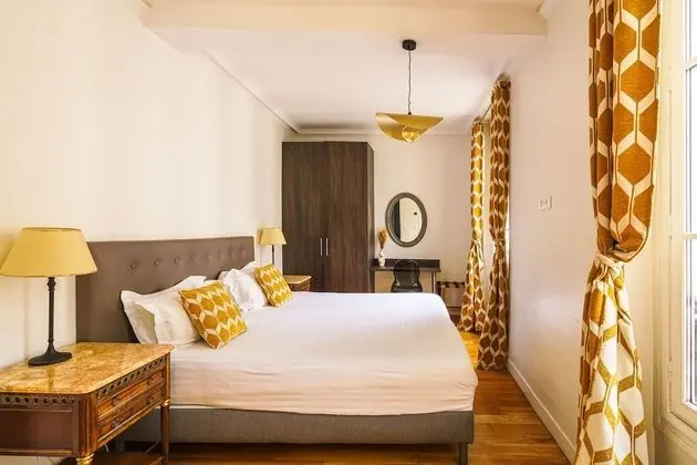 Apart Daire, Avlu Manzaralı (Prestige)