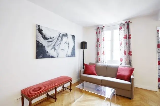 Apart Daire, Avlu Manzaralı (Prestige)