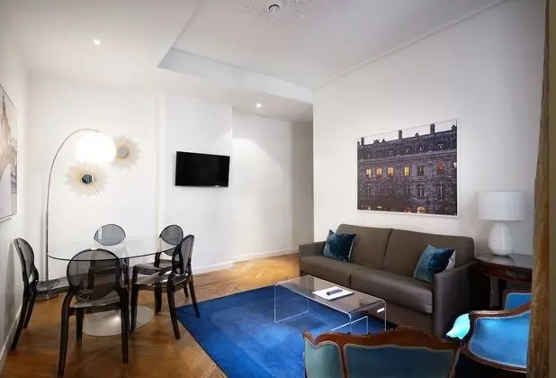 Apart Daire, Avlu Manzaralı (Prestige)