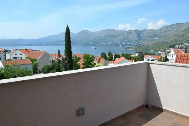 Apart Daire, Teras, Deniz Manzaralı