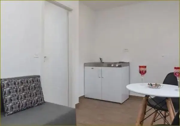 Apart Daire (Comfort One-Bedroom Apartment)