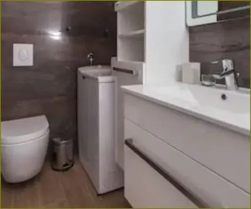 Apart Daire (Comfort One-Bedroom Apartment)