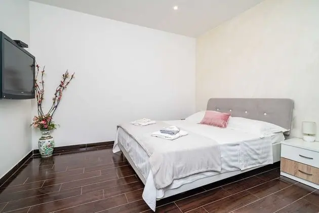 Apart Daire (One-Bedroom Apartment)