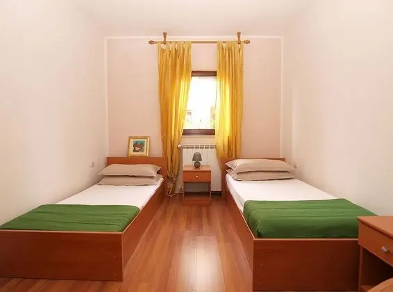 Apart Daire, 2 Yatak Odası (799/1856)