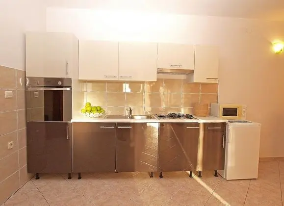 Apart Daire, 2 Yatak Odası (799/1856)