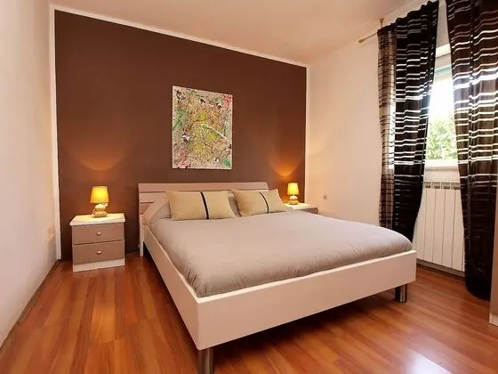 Apart Daire, 2 Yatak Odası (799/1984)