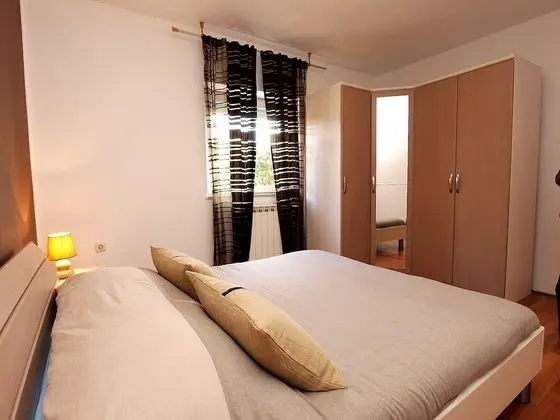 Apart Daire, 2 Yatak Odası (799/1984)