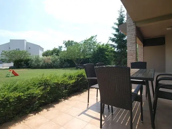 Apart Daire, 2 Yatak Odası (799/1984)