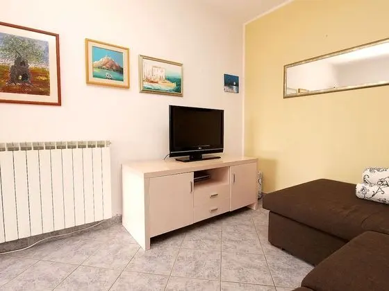 Apart Daire, 2 Yatak Odası (799/1984)