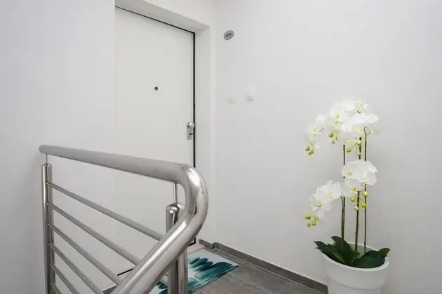 Standard Apart Daire, 1 Yatak Odası, Kısmi Deniz Manzaralı