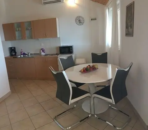 Apart Daire (Comfort One Bedroom SeaView  Apartmen)