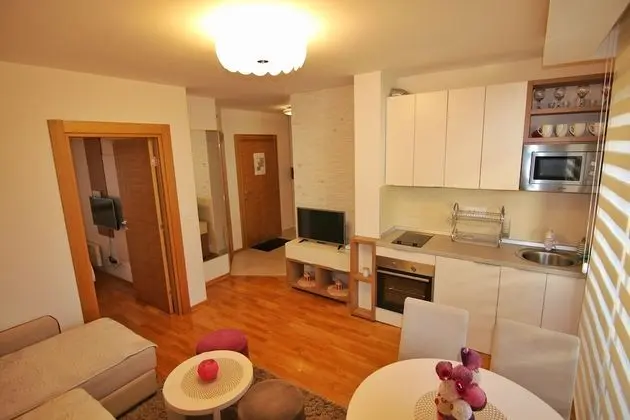 Deluxe Apart Daire