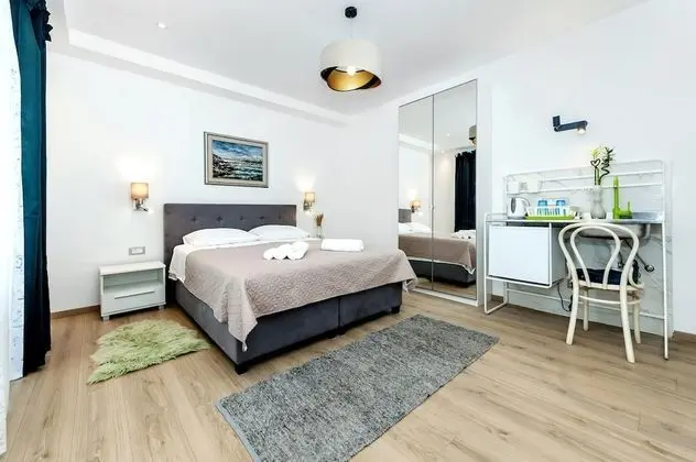 Tek Büyük Yataklı Oda