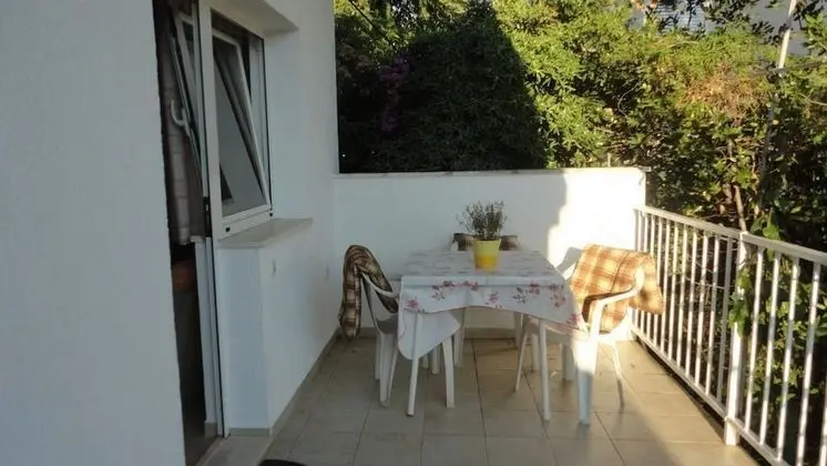 Apart Daire (One-Bedroom Apartment with Terrace)